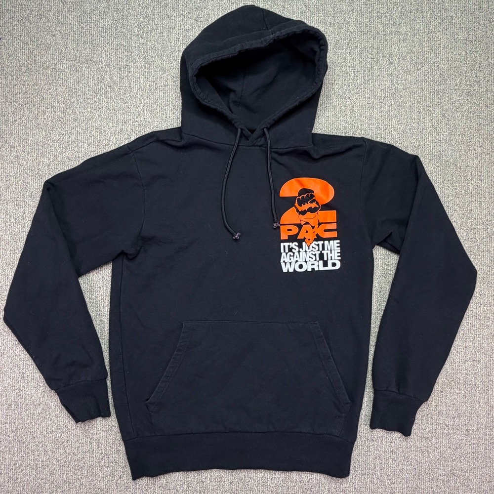 2Pac Mens Small Black Its Just Me Against The World Graphic Hoodie Sweatshirt